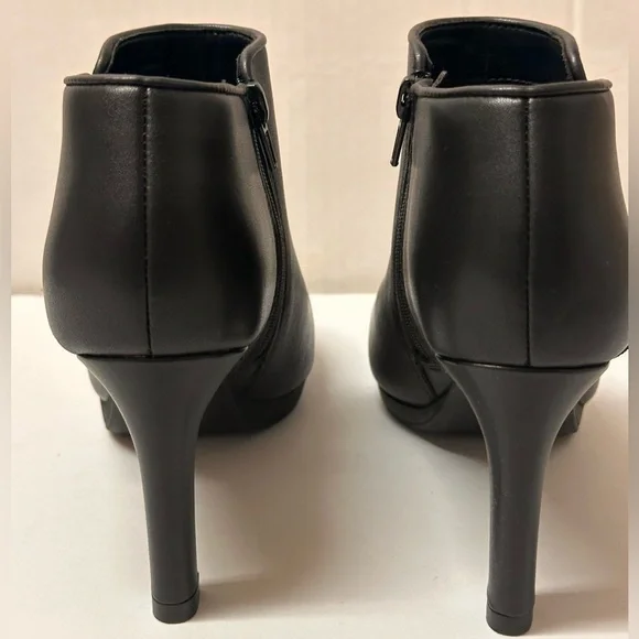 Clarks Ambyr Step Platform Boots Leather Ankle High Heel Boots~ 6.5 - Picture 4 of 7